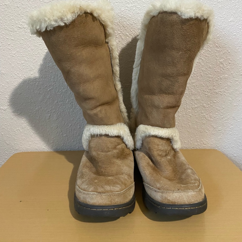 UGG Australia Katia Tall Chestnut Tan Sherpa Lined Boots Size 5 - Picture 2 of 7